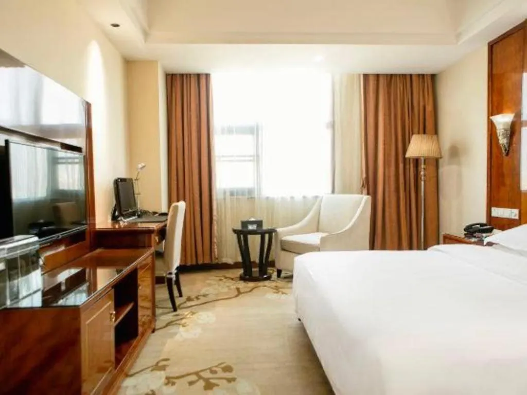 Vienna Hotel Henan Xinyang East Zone Of Central Hospital  Xinyang (Henan)
