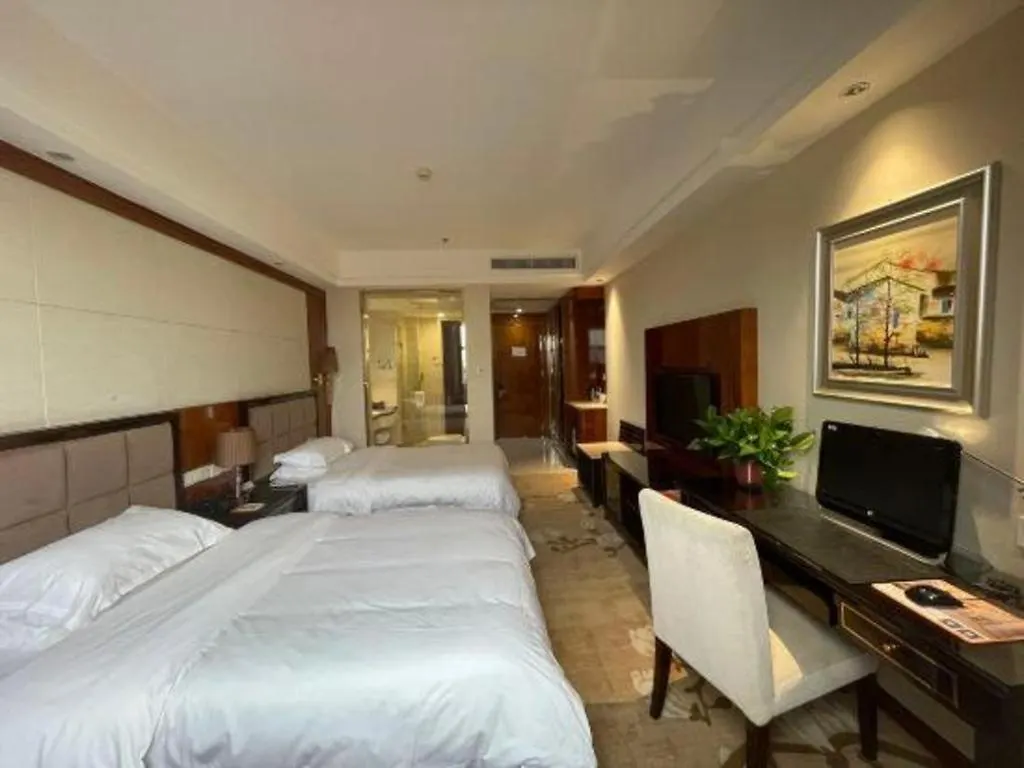 Vienna Hotel Henan Xinyang East Zone Of Central Hospital