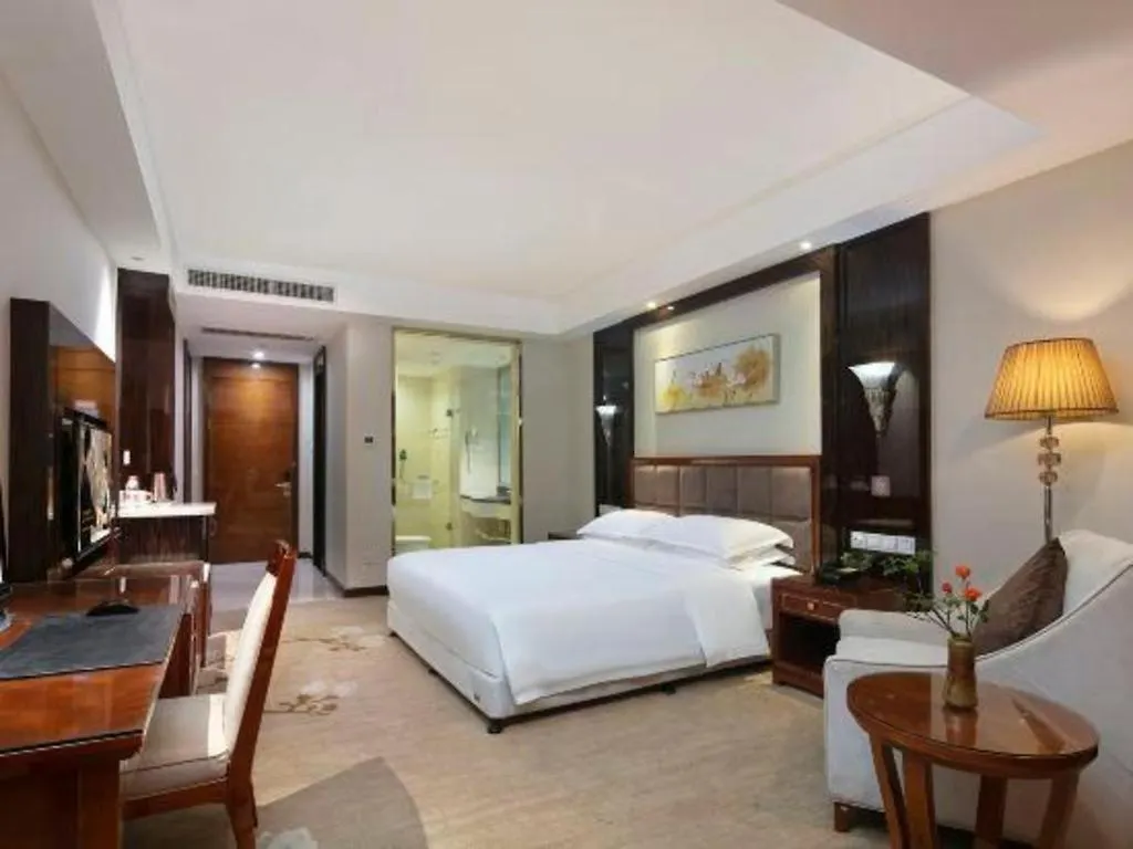Vienna Hotel Henan Xinyang East Zone Of Central Hospital