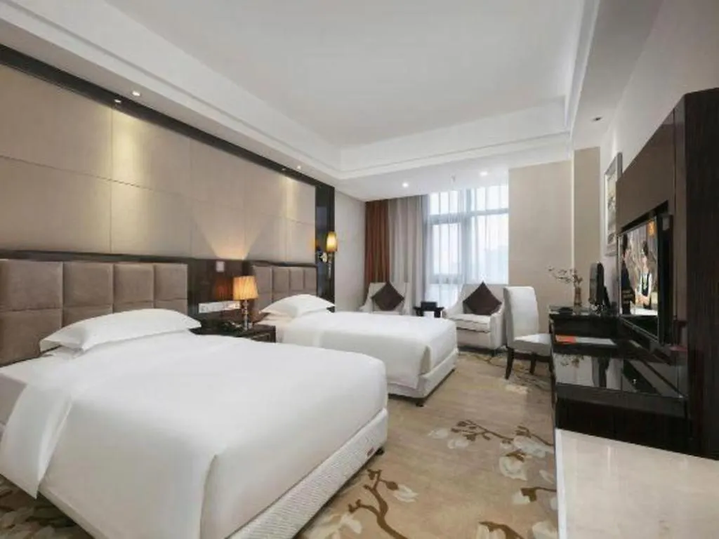 Vienna Hotel Henan Xinyang East Zone Of Central Hospital