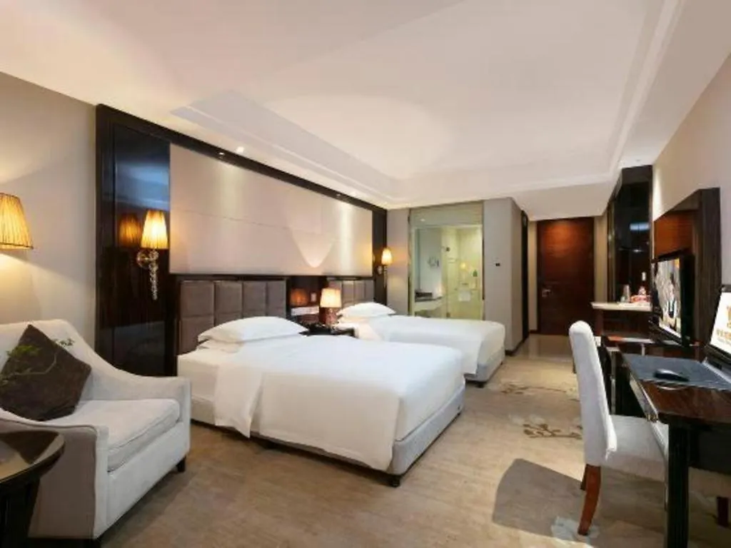 Vienna Hotel Henan Xinyang East Zone Of Central Hospital  Xinyang (Henan)