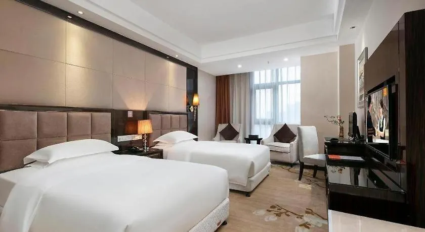 Vienna Hotel Henan Xinyang East Zone Of Central Hospital