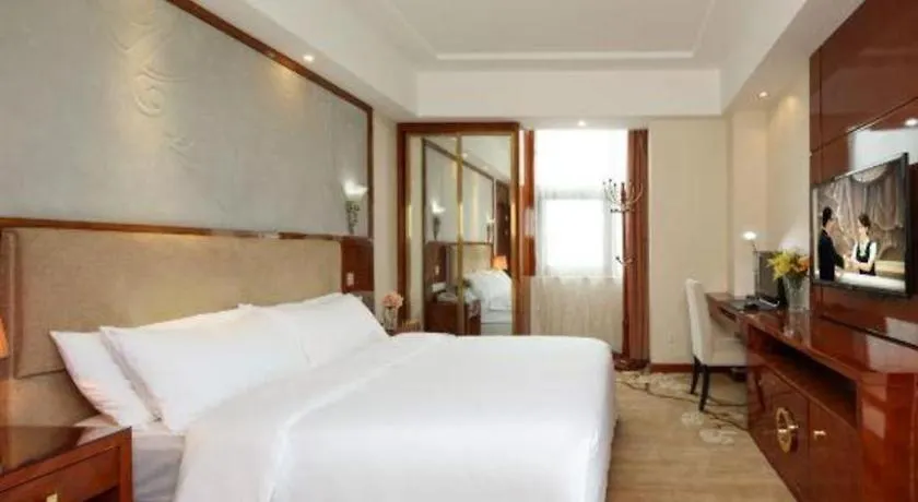 Vienna Hotel Henan Xinyang East Zone Of Central Hospital  Xinyang (Henan)