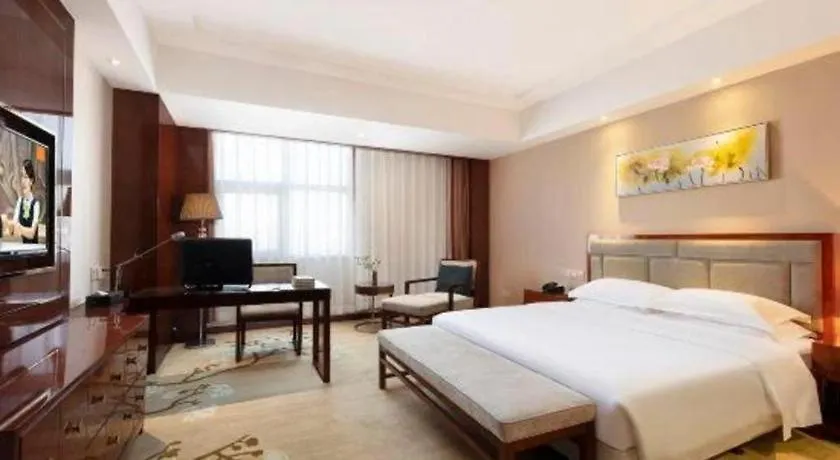 Vienna Hotel Henan Xinyang East Zone Of Central Hospital