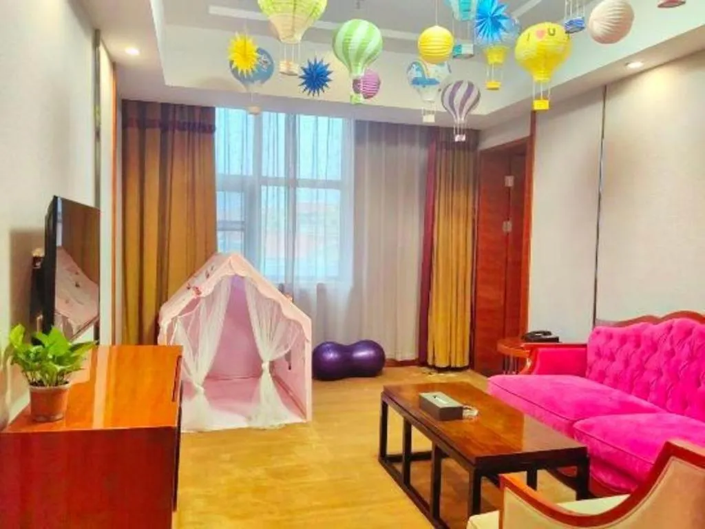 ***  Vienna Hotel Henan Xinyang East Zone Of Central Hospital الصين