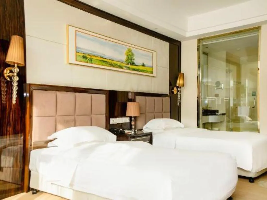 Vienna Hotel Henan Xinyang East Zone Of Central Hospital