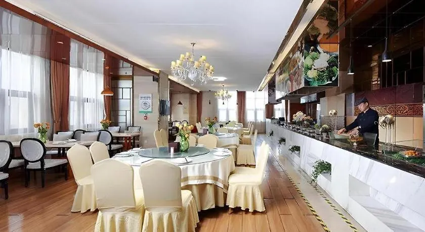 Vienna Hotel Henan Xinyang East Zone Of Central Hospital  Xinyang (Henan)